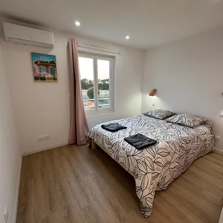 Champs Et Appartement *